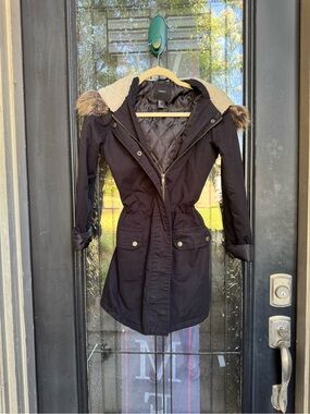 Forever 21 Black Quilted Winter Parka Jacket Faux Fur Sherpa Hood Small Y2K